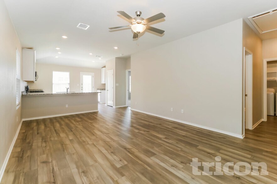 Building Photo - 3516 Stride Ln