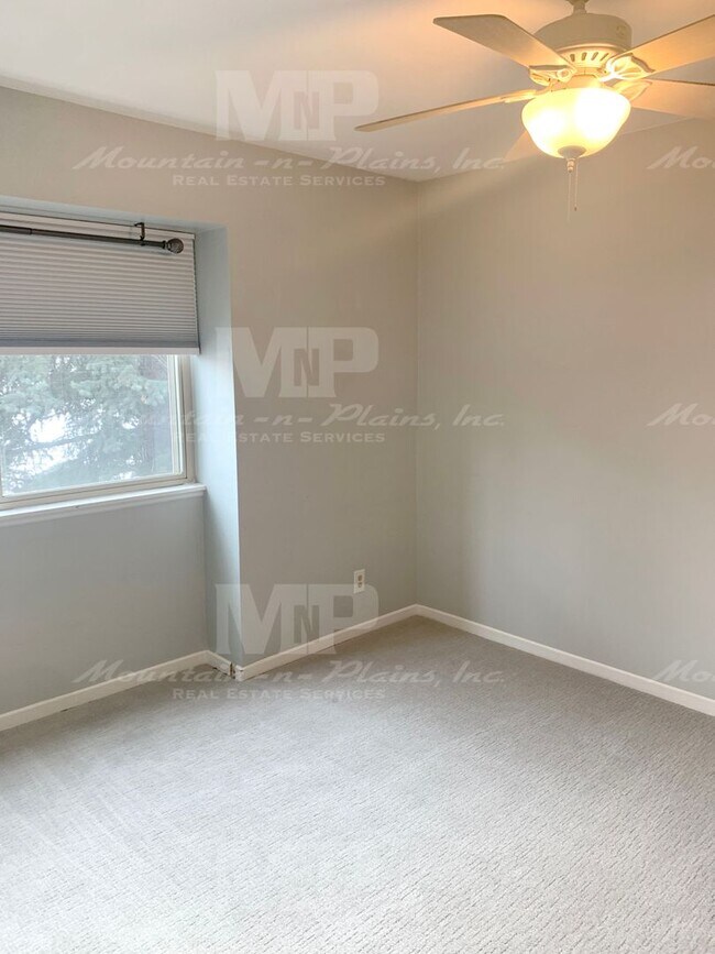 Building Photo - 2960 W Stuart St