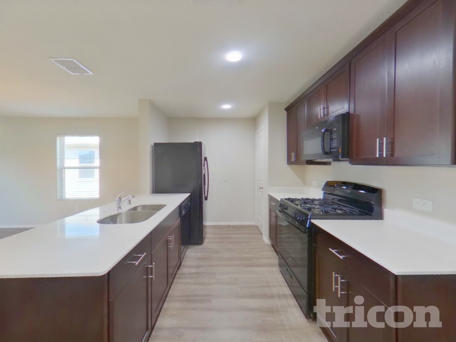 Building Photo - 337 Falling Star Dr