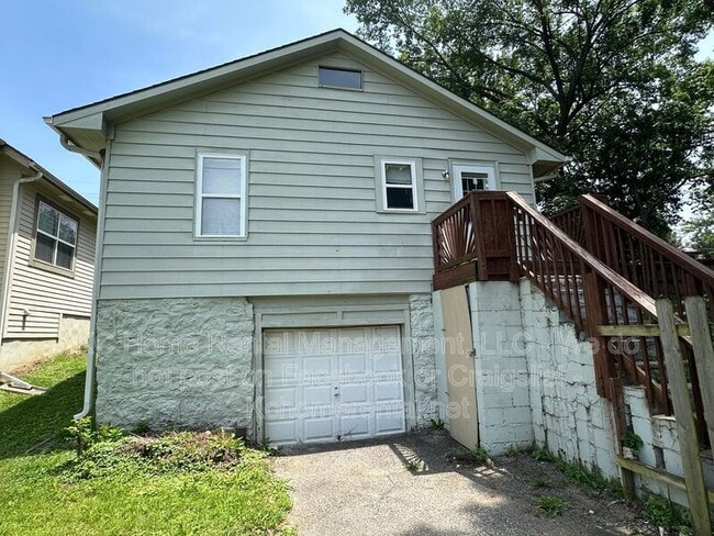 Building Photo - 4116 Springfield St