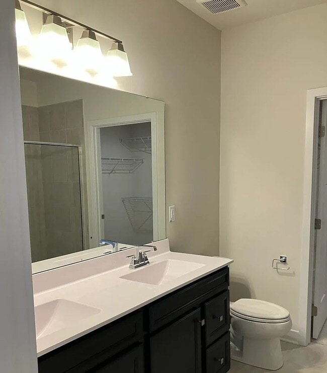 Building Photo - 317 Egret Ct