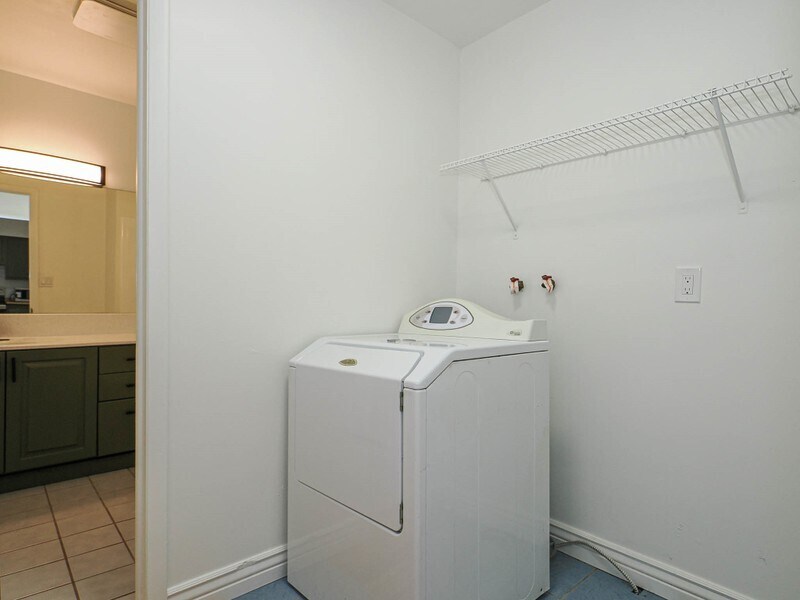 Building Photo - 843 Emeril Ave