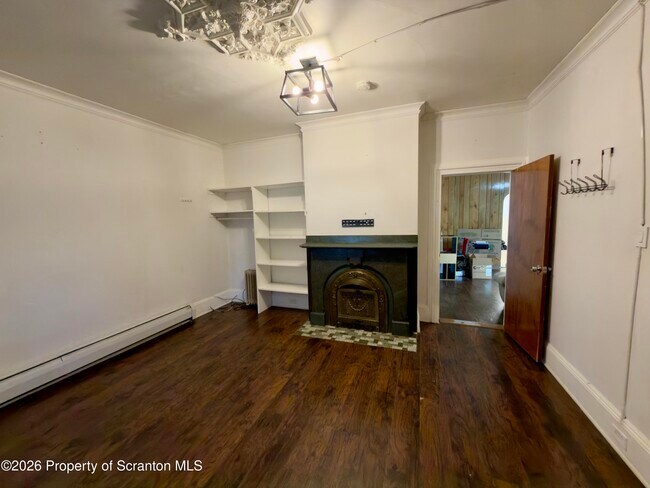 Building Photo - 306 S Hyde Park Ave