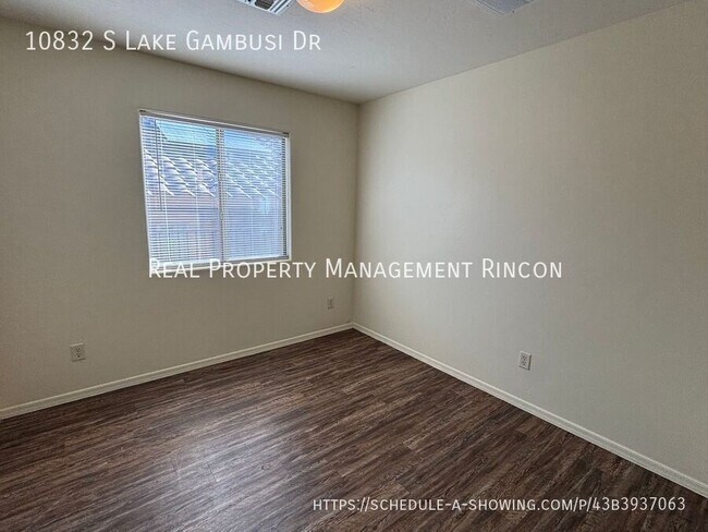 Building Photo - 10832 S Lake Gambusi Dr