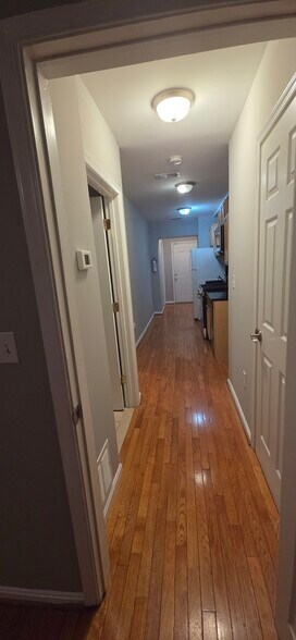 Building Photo - 330 Delafield Pl NW