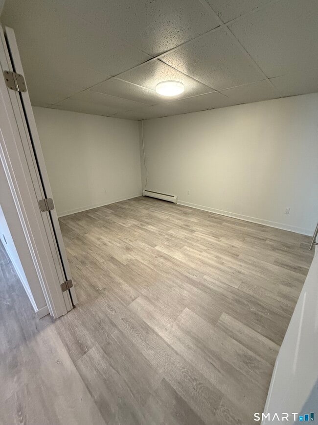 Building Photo - 388 S Main St