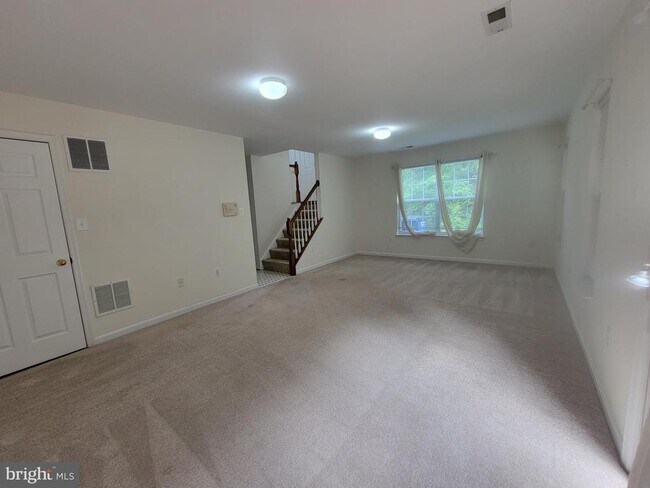 Building Photo - 20872 Ivymount Terrace