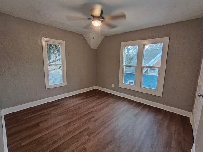 Building Photo - Ask about our Rent to own option