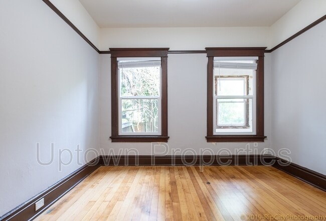 Building Photo - 616 NW 22nd Ave