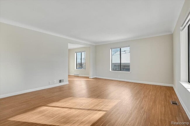 Building Photo - 60 W Harry Ave