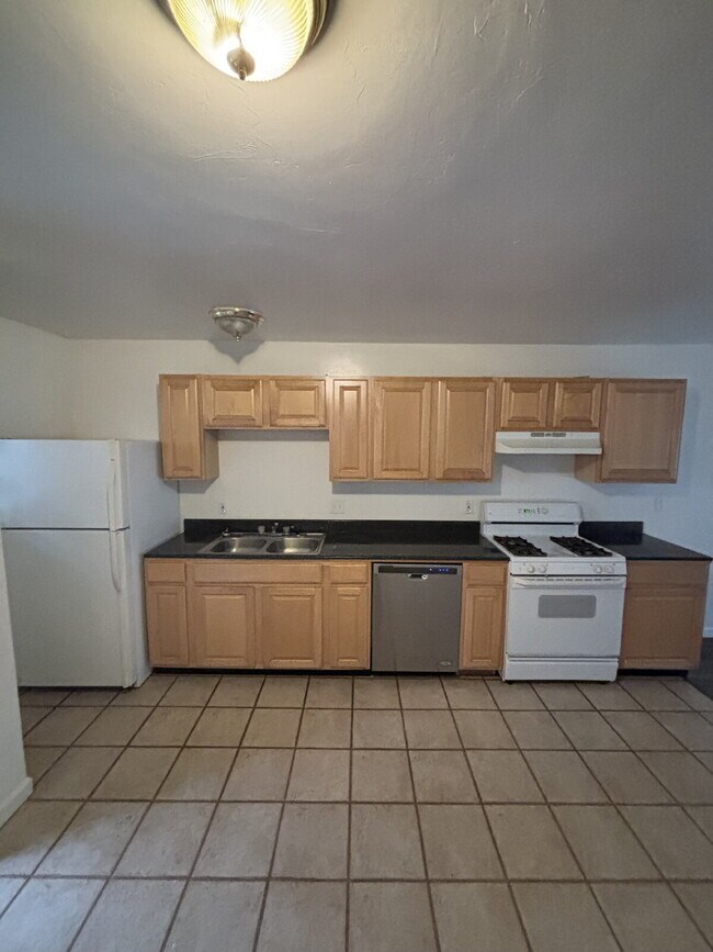 Building Photo - Updated interior - must see! Parking On Site - Laundry On Site - Coming in August 2026