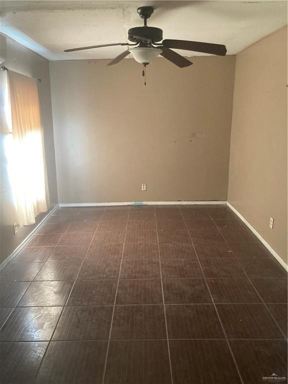 Building Photo - 9919 Villa Dr
