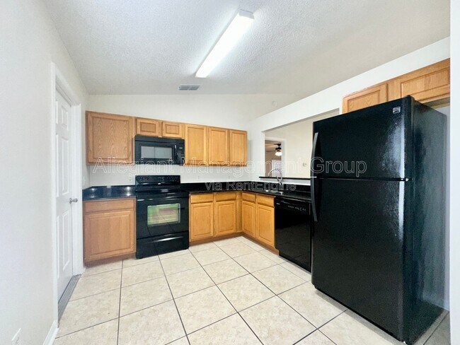 Building Photo - 602 Del Aire Ct