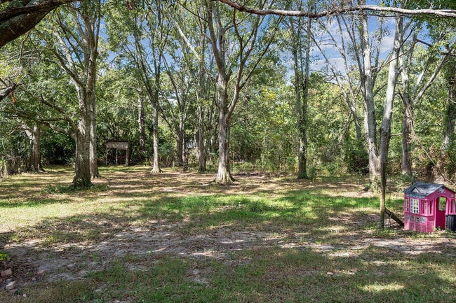 Building Photo - 15297 Floyd Holton Rd