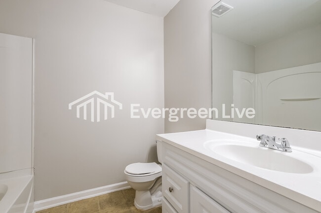 Building Photo - 2318 Coach Way