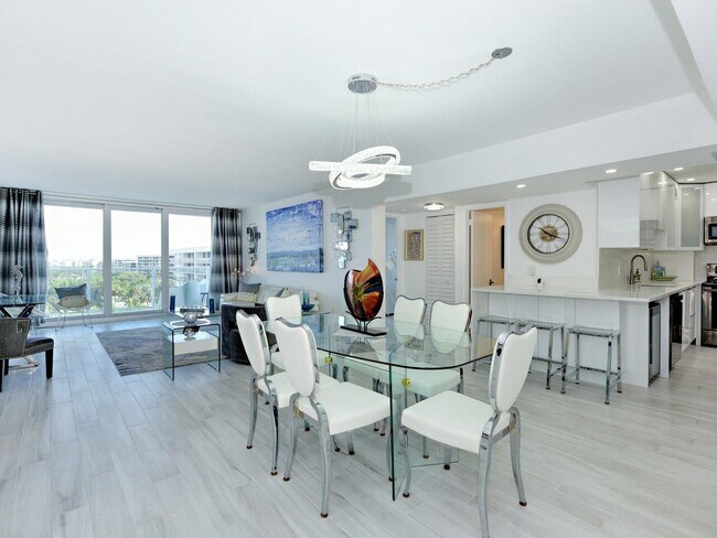 Building Photo - 3450 S Ocean Blvd