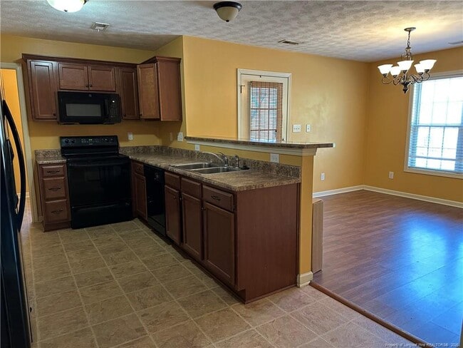 Building Photo - 2401 Camp Lejeune Ct