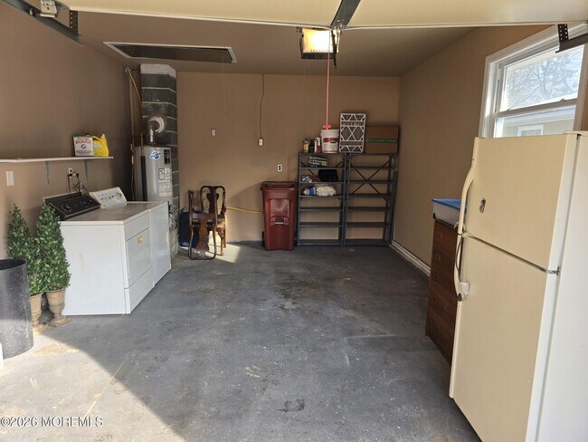 Building Photo - 420 St Thomas Dr