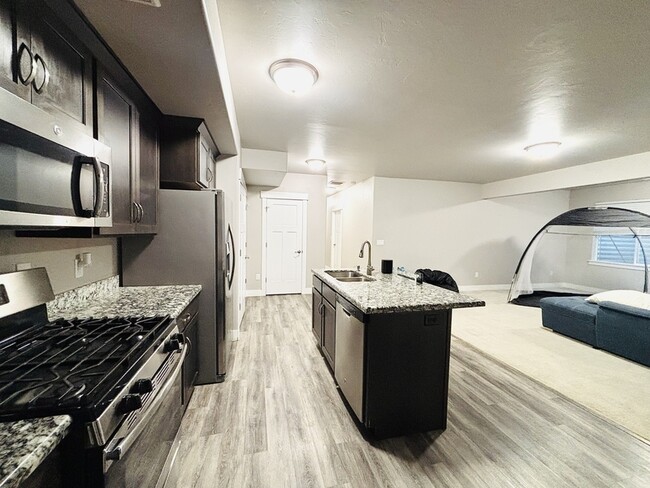 Building Photo - 11528 4055 W