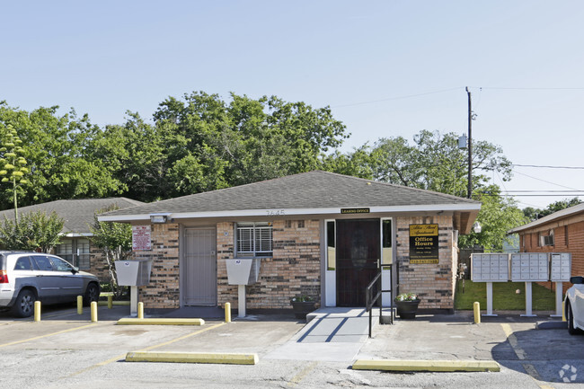 Primary Photo - Alice Street Apartments