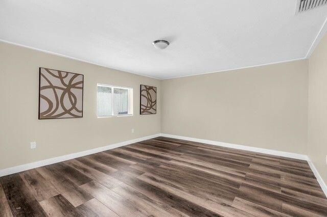 Building Photo - 1740 NE 64th St