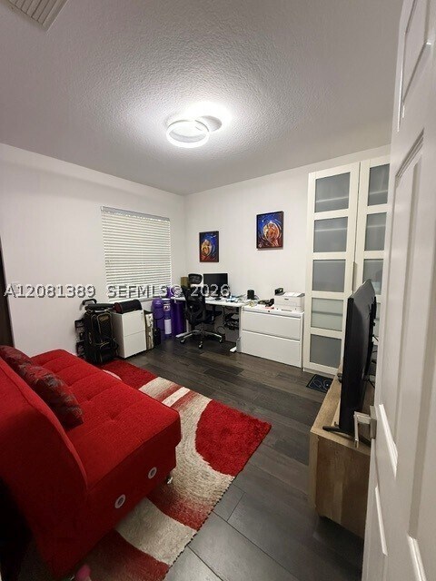 Building Photo - 692 NW 170th Terrace