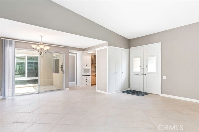 Building Photo - 703 Avenida Sevilla