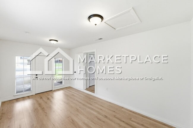 Building Photo - 4605 Brassiewood Dr