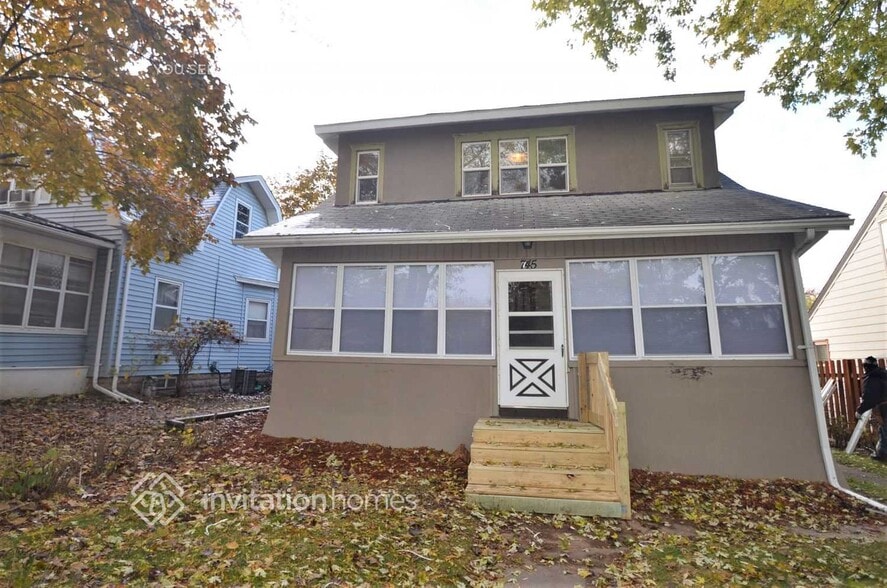 Primary Photo - 745 Oakdale Ave