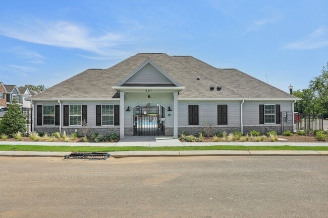 Building Photo - 1017 Keyes Pl