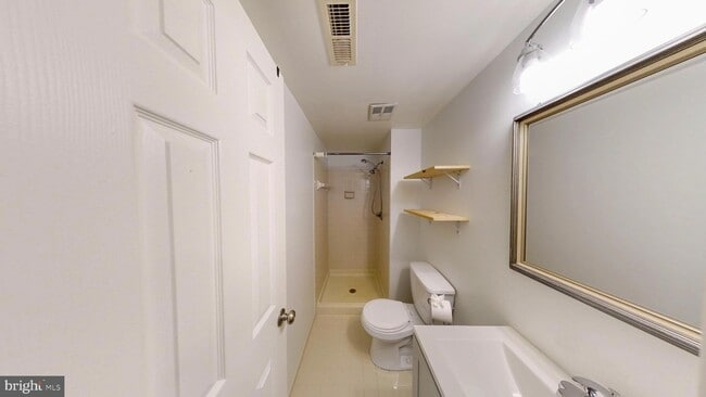 Building Photo - 20561 Summersong Ln