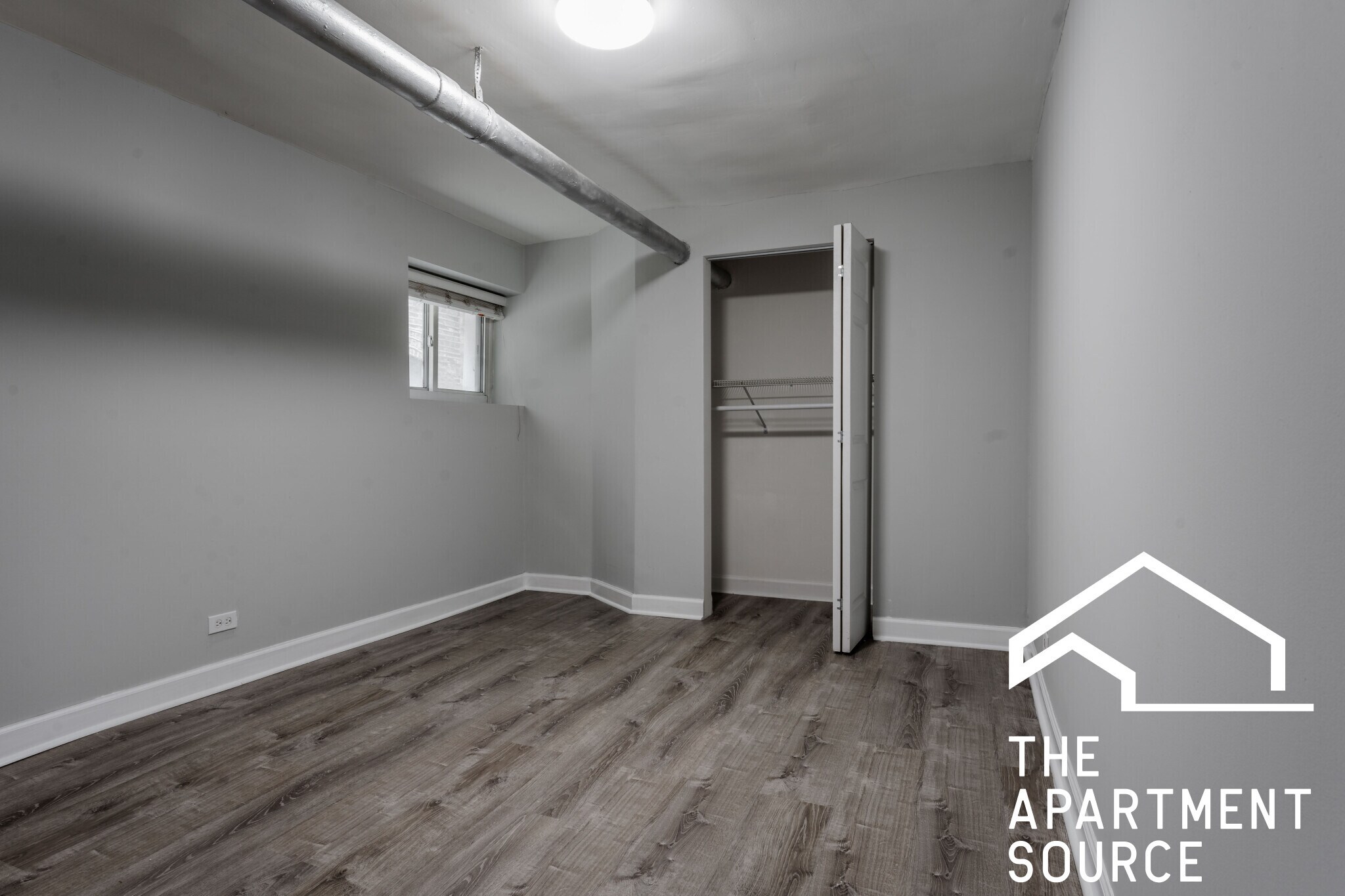 Building Photo - 5043 N Damen Ave