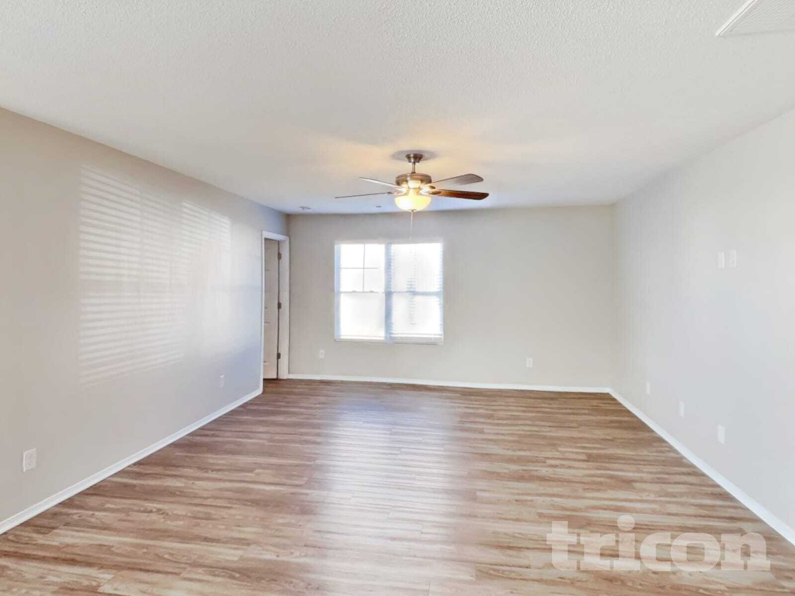 Building Photo - 933 Mailwood Dr