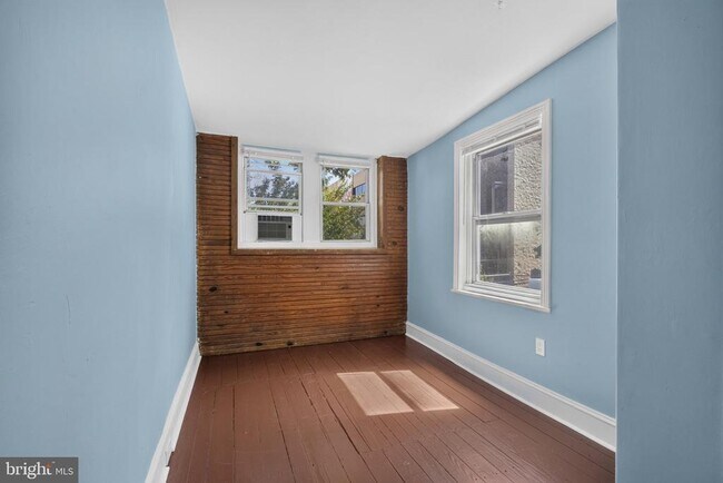 Building Photo - 4051 Ludlow St