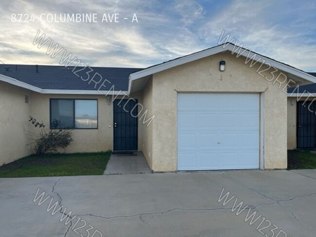 Primary Photo - 8724 Columbine Ave