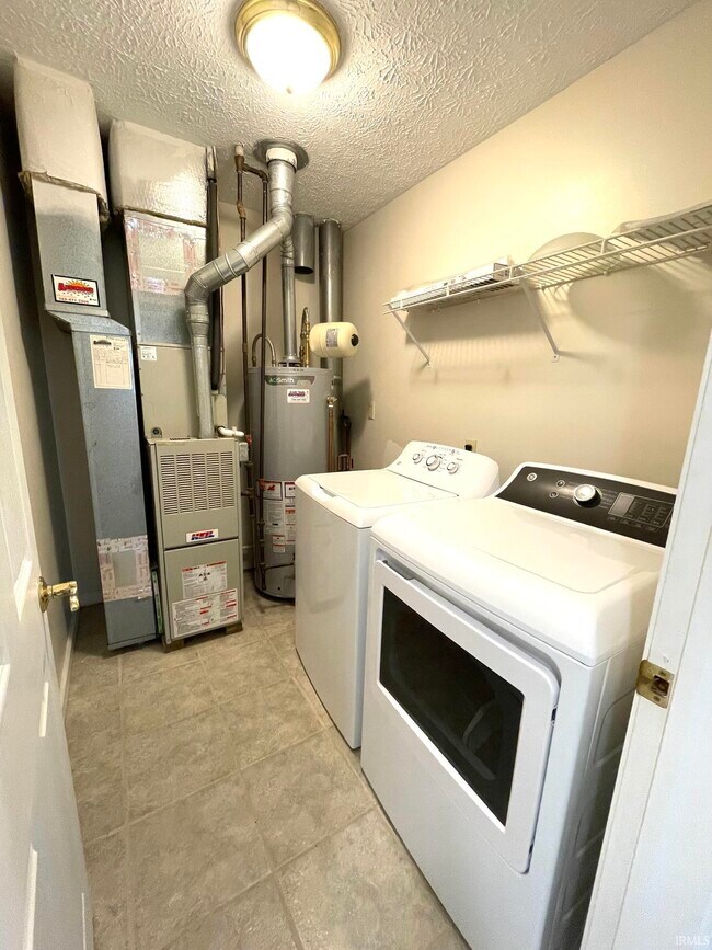 Building Photo - 1622 Stonevalley Ct