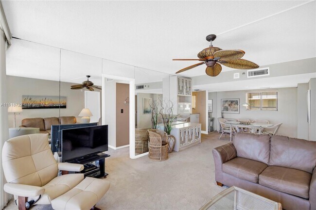 Building Photo - 200 Ocean Trail Way