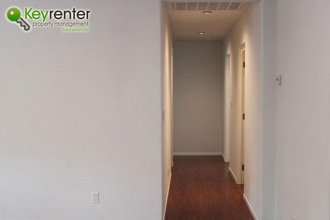 Building Photo - 6010 San Juan Ave