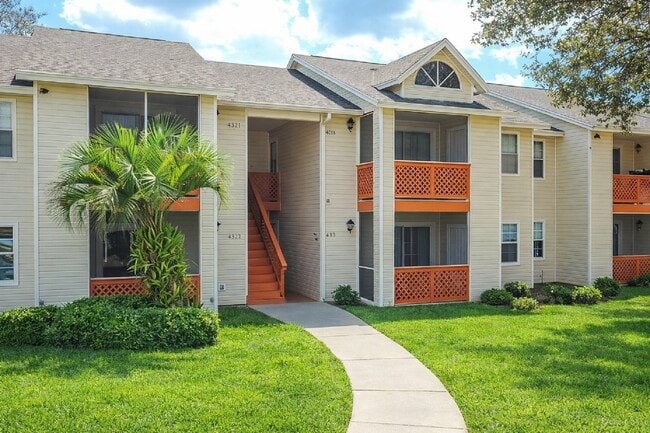 Building Photo - Glen Oaks Apartments***Rent Specials***
