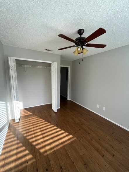 Building Photo - 3230 Vishaal Dr