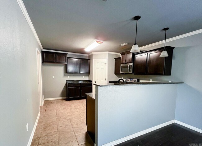 Building Photo - 74 Earnhardt Cir