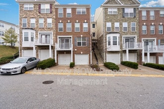 Building Photo - 3546 Carriage Walk Ln