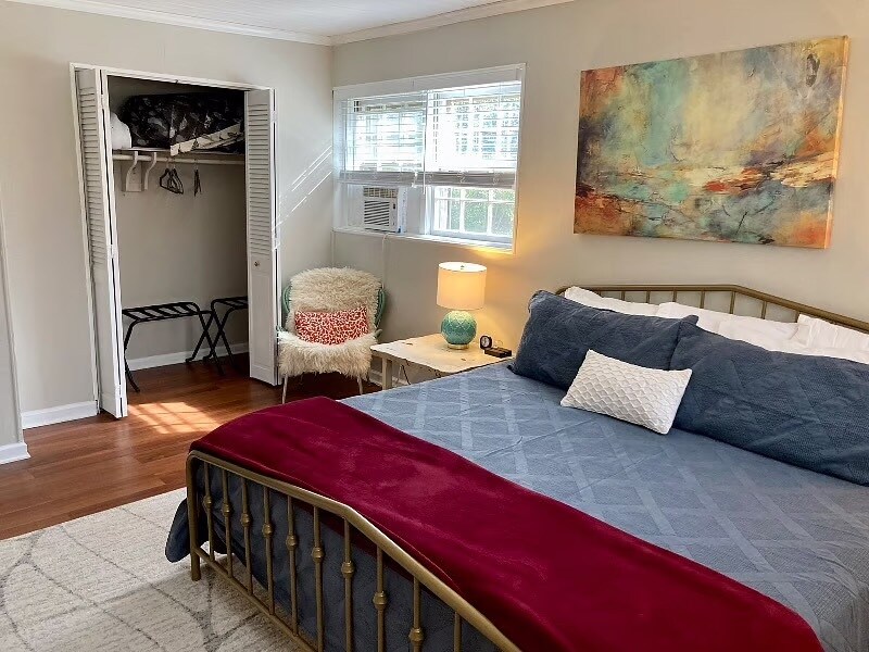 Building Photo - 3441 Brevard Rd