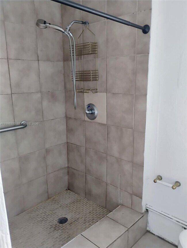 Building Photo - 254 SW 15th St