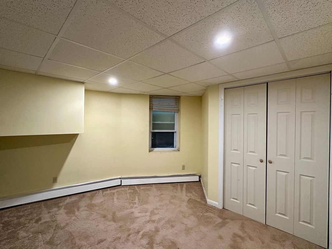 Building Photo - 29 Irving Ave