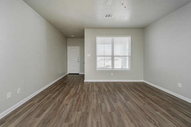 Building Photo - 1147 Trellis Pass