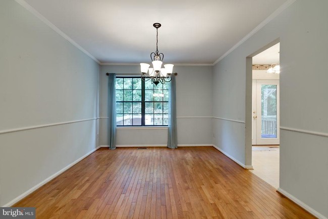 Building Photo - 7608 Southern Oak Dr