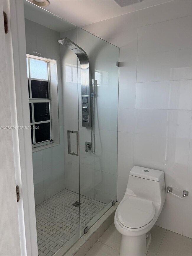 Building Photo - 7040 NW 173rd Dr