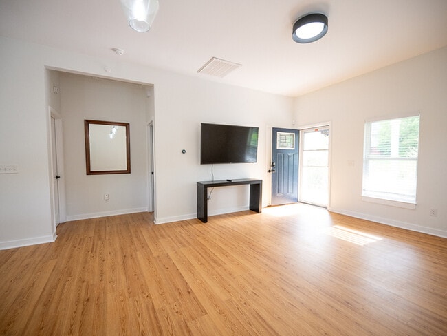 Building Photo - 103 Truce Street, Durham NC  27703