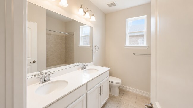 Building Photo - Spacious Home In Mansfield School District Ready For Move-In